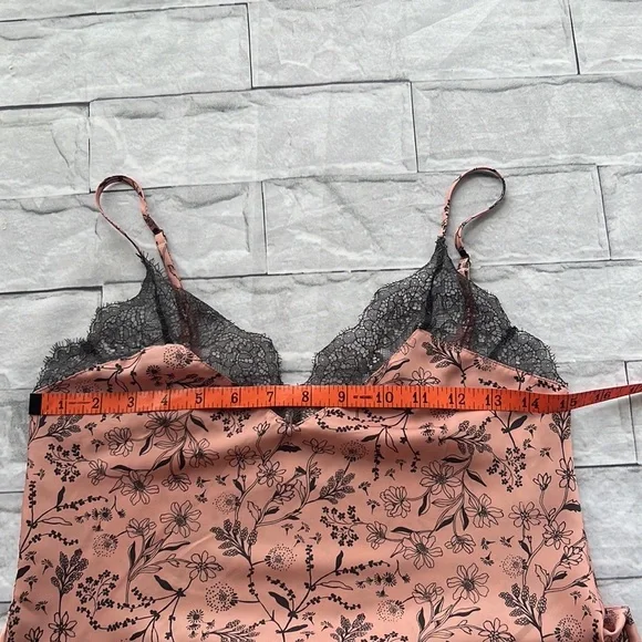 Victoria’s Secret sleepwear lace satin lingerie gown size XS - Picture 5 of 14